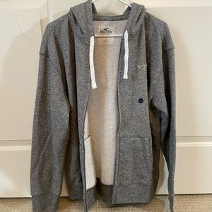 NWT Grey Hollister Men’s Zip-up Hoodie!